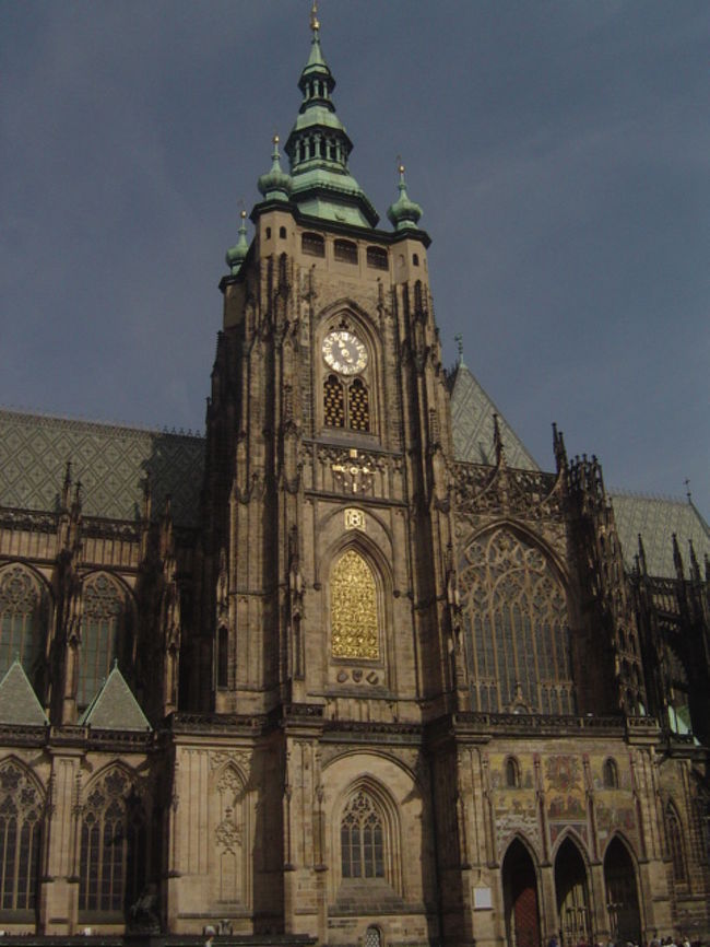 <br /><br /><br /><br /><br /><br />聖ヴィート教会<br /><br />１３４４年に建設が始まり、完成したのは２０世紀に入ってから