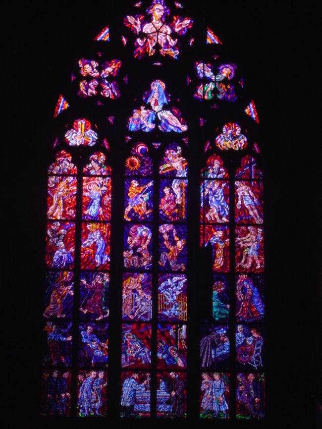 <br /><br /><br /><br /><br /><br /><br />ステンドグラス