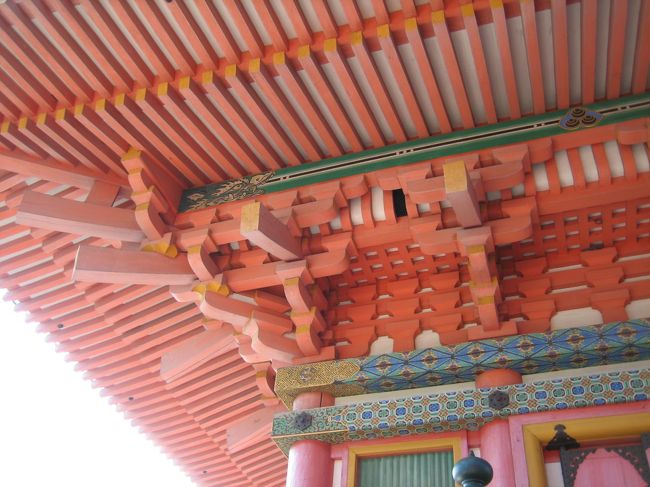 朱がきれいですねぇ。