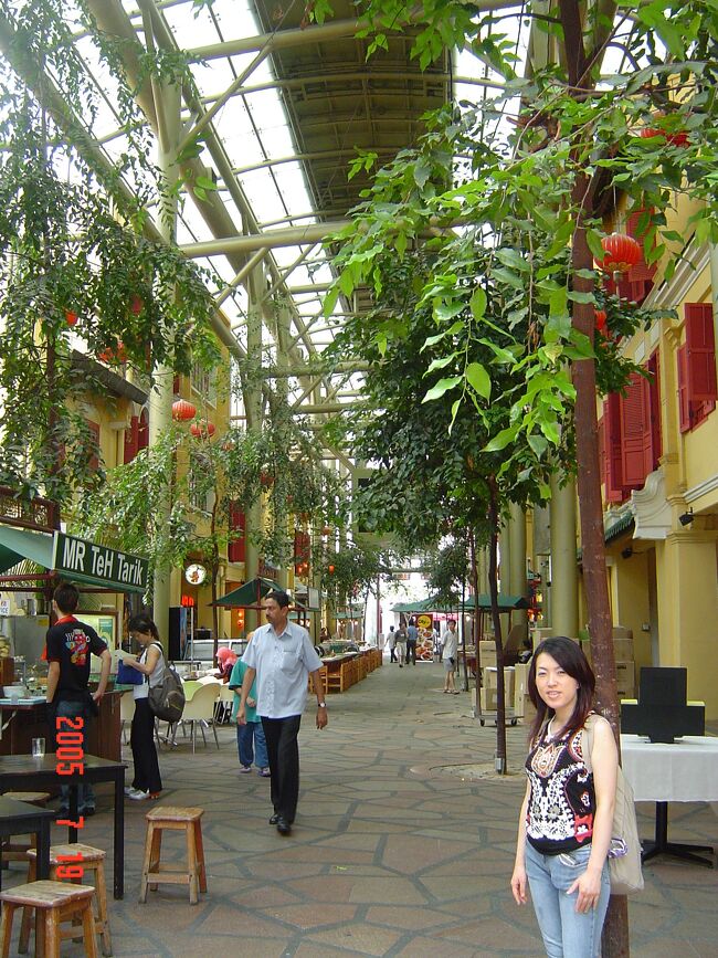 ファーイースト・スクエアへきました。初めて来ました☆<br />シンガポールには綺麗な見所がたくさんありますね。