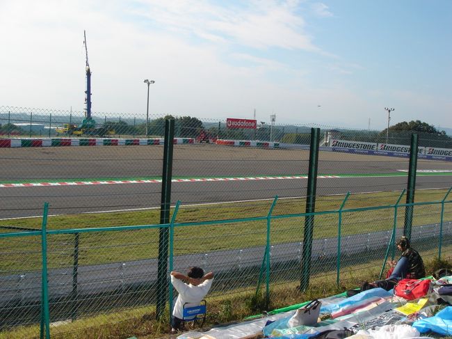 今回観戦ポイントのカーブ。<br />このカーブといえば記憶にあるのは、ベルがーの脅威のコーナリング・・・わかる人にしかわからない