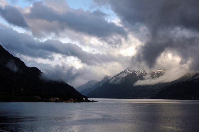 青空がチラッと見えました