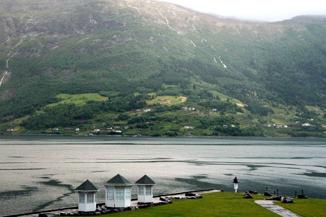 あのあたりに済んでいる人たちは、買物など大変なんだろな〜