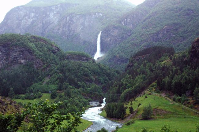 どの滝も日本にあったら、名滝になってしまうだろうなー