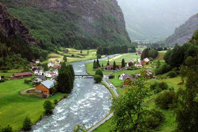 絵本の中へ自分が入ってしまったような錯覚に陥ります