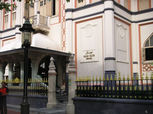 続いて『サルタンモスク』へ。<br />