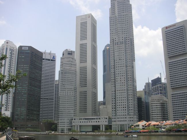 びっくりするような高層ビル群！<br />