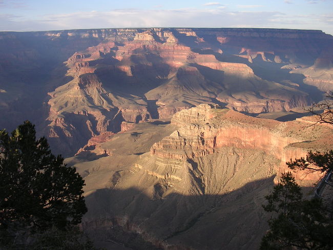 グランドキャニオンの印象ですが、<br />テレビや写真で見た風景そのままです。<br />雄大ではありますが、想像していたとおりの風景です。