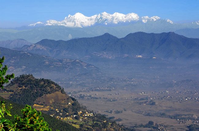 カトマンズ盆地とガネッシュ・ヒマール