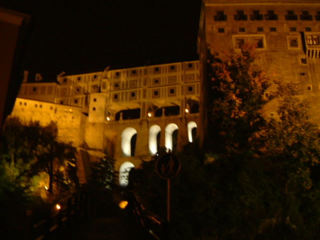 チェスキークロムロフ城の夜景