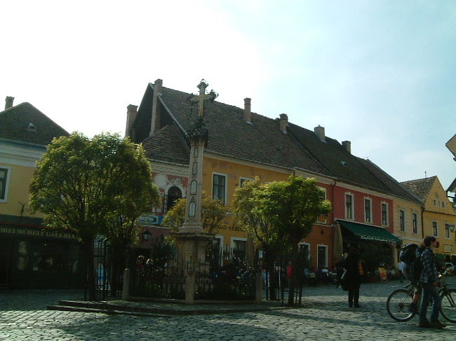 かわいい芸術家の町「センテンドレ｣