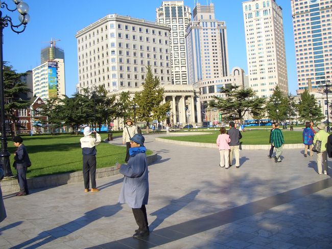 高層ビルが立ち並ぶ近代都市