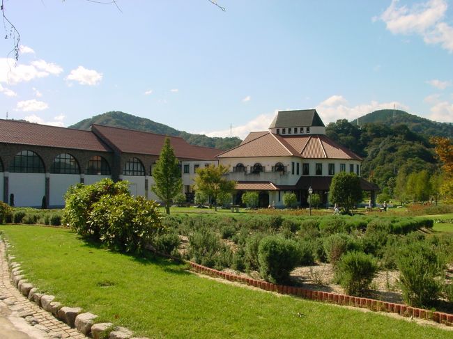 あちこちまわり疲れてたので、１Fのカフェでフォーションの紅茶を戴きました。ご一緒した奥様は大の紅茶ファンだそうです。私もおいしい戴き方を少しだけ教わりました。ちょっとセレブな気分で１杯の紅茶を戴きました。香りが良かったです。