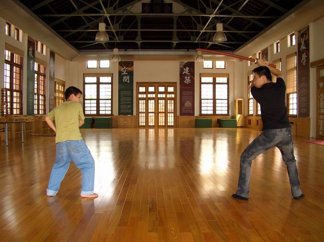 話は必要がない... いざ、尋常に勝負！