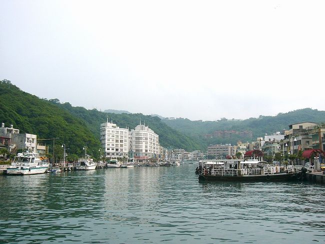 翌朝、鼓山フェリー乗り場へ駆けてきた。曇り日でしたがフェリーのデッキから見えたハマセン船着場や寿山も素晴らしかった！