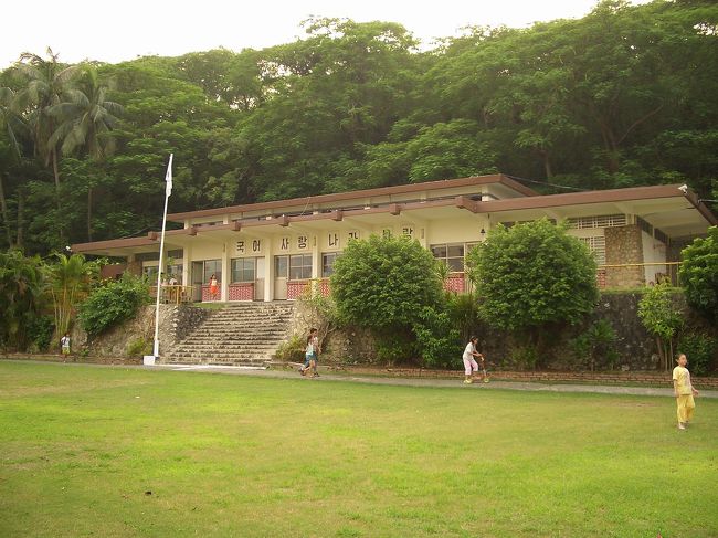 中学時代は時々韓国人の後輩達とボールを遊んでここに来ました。高雄の韓国小学校は寿山中学の近くにあるから、ここにも寄り道してきた！