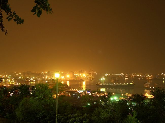 高雄港の夜景も見逃さないでね！