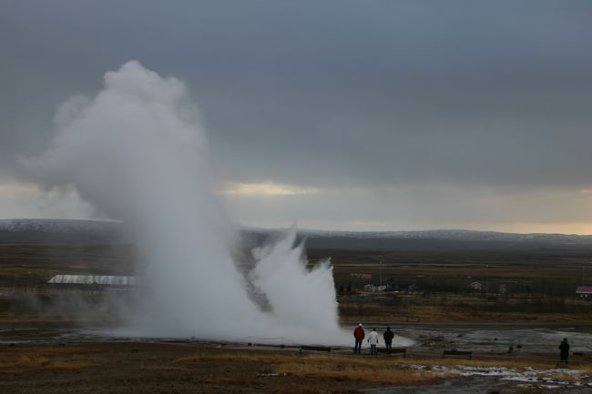 間欠泉がＧｅｙｓｅｒと名づけられたのは　この地域のが最初です。
