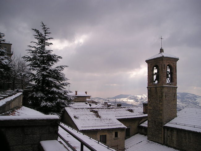 ひと雪来るのでしょうか。ちょっと心細くなりました。