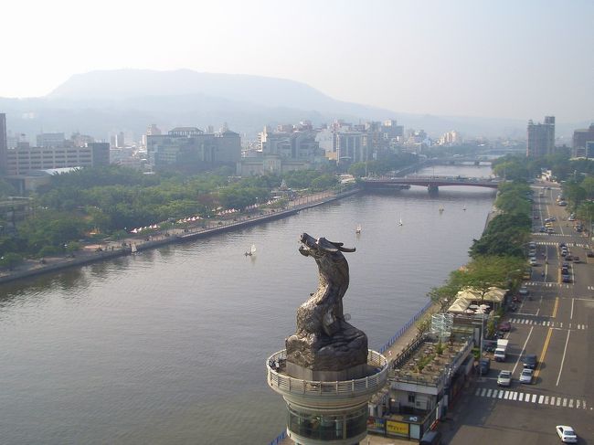 西北に向かって、ご存知の鰲躍竜翔や寿山も見えますね！