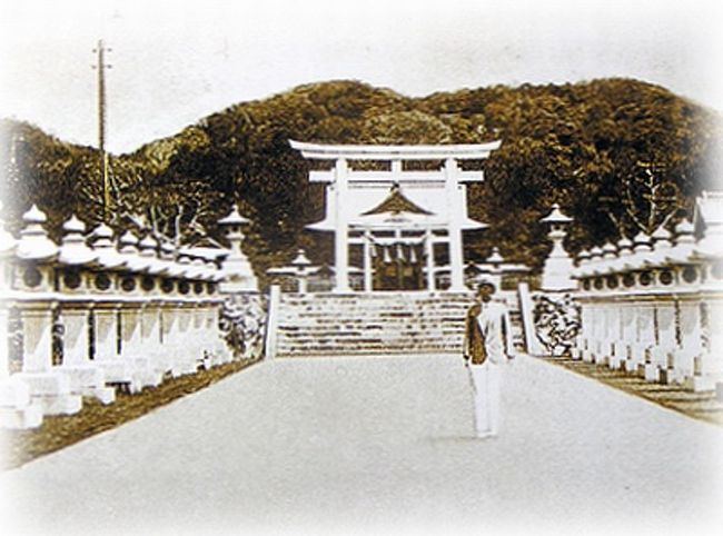 日治時代の高雄神社。今まで残れば、いいのに..