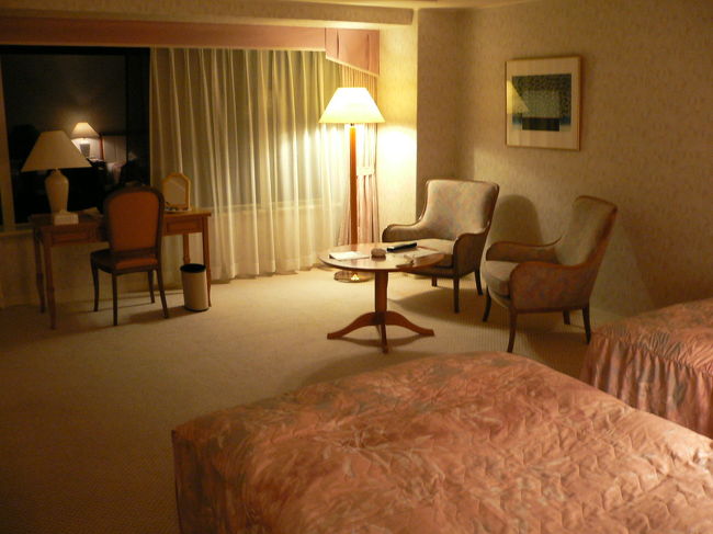 スーペリアツインの部屋に泊まりました。<br />全室オーシャンビューなので、充分満足でした。<br />