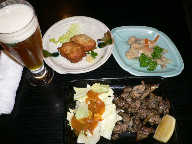 帰りは宮崎空港にある魚山亭で、地鶏や飫肥天をさかなに芋焼酎で〆ました。<br />