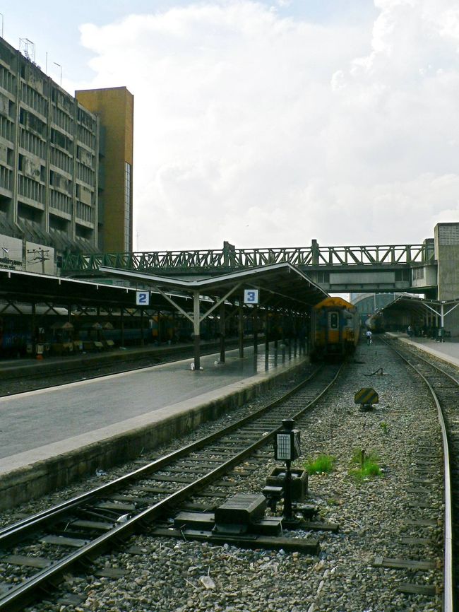 バンコクのフアランポーン駅。