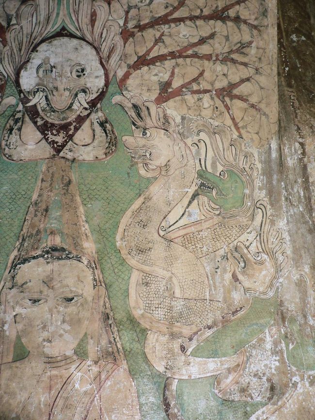 スラマニ寺院のフレスコ画。