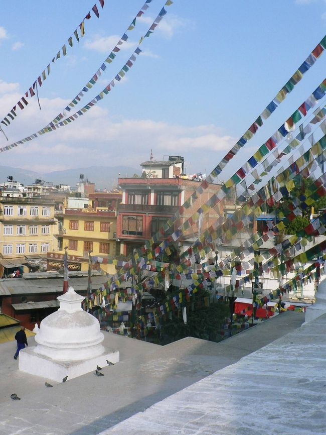 チベット仏教の巡礼地、ボダナートの仏塔から見る光景。
