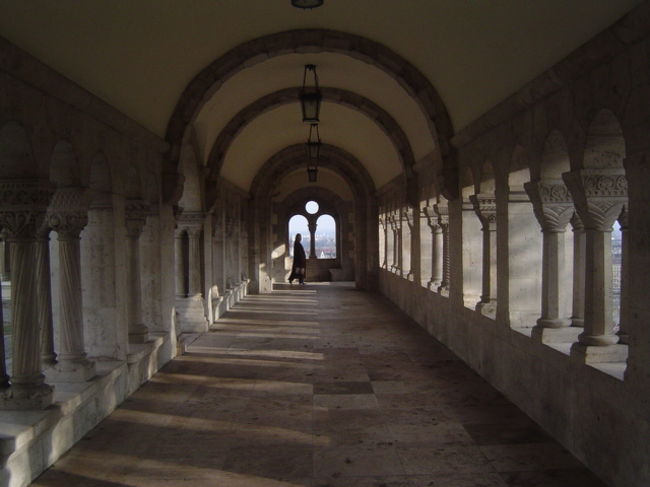 <br /><br /><br />漁夫の砦の回廊