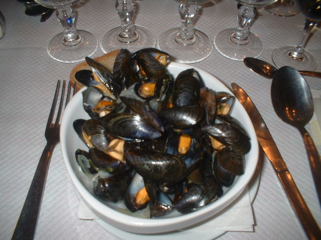 ムール貝の白ワイン蒸し