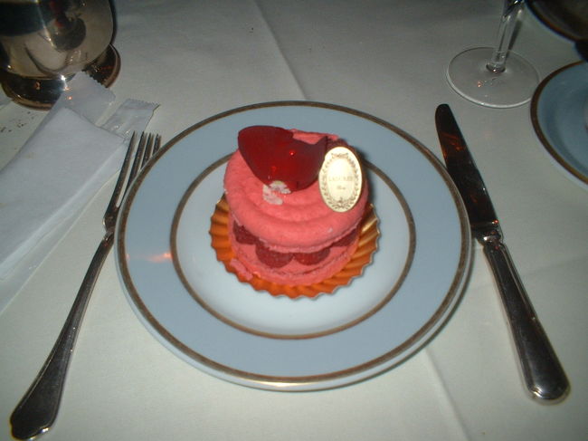 フランボワーズのマカロン