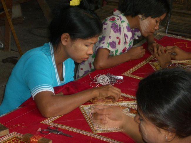 アマラプラの織物工場。　　　<br />