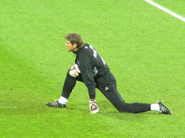 ピッチでは試合前のアップが始まりました。