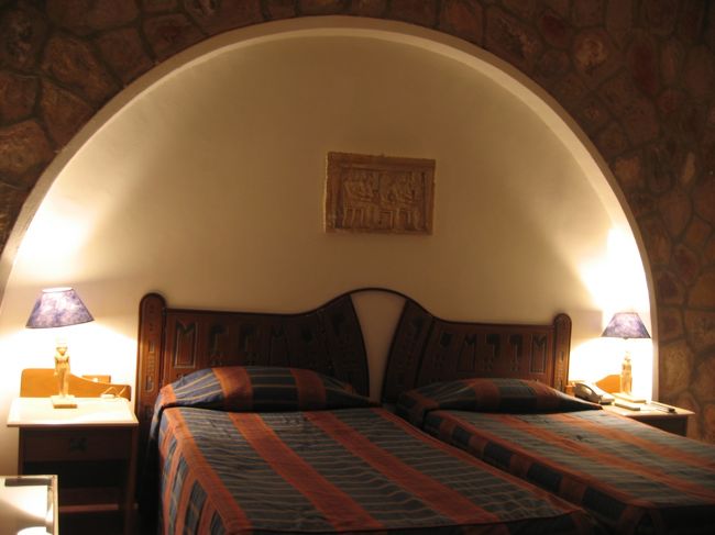 アブ・シンベルには、ホテルが中級以上の３ホテルしかなく、ここは高級ホテルにランクされてました。