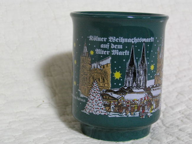 ケルンのアルターマルクトのマーケットのカップ･２
