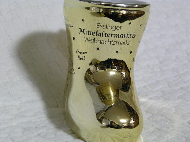 エスリンゲンのカップ・２<br />びっくりの金色のカップ