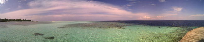 オルベリのスノーケリングスポットはジェッティの先。<br />ハウスリーフは良くないと評判のオルベリですが、魚影はなかなか濃かった。<br />そのジェッティから見た風景