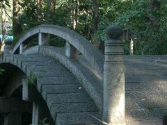 「二十五丁橋」
尾張名所図会や名古屋甚句に出てくる名古屋最古の石橋。
板石が25枚で作られた橋から名前が由来する。
