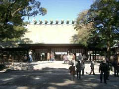 「本宮」
戦災で焼けました。昭和30年に再建されました。名古屋の戦災もひどいものでした、と聞きました。