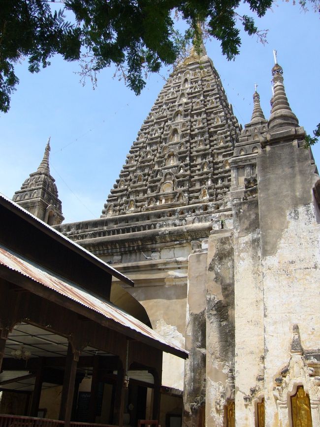 マハーボディパゴダ<br />