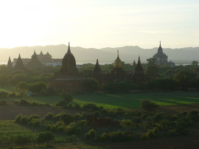 シュエダゴンパゴダ上から