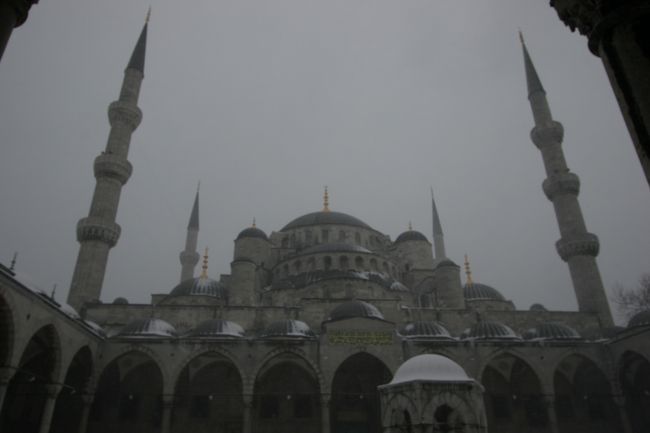 ９日目−イスタンブール−ブルーモスク外観