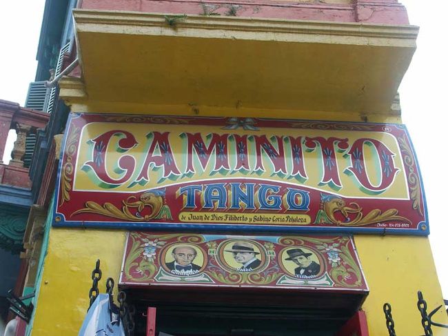 Buenos Airesに戻り、タンゴ発祥の地、Boca地区へ。