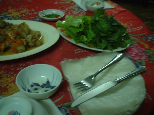 お野菜もたくさん！<br />ライスペーパーにくるんで<br />生春巻きにしていただきます☆<br />