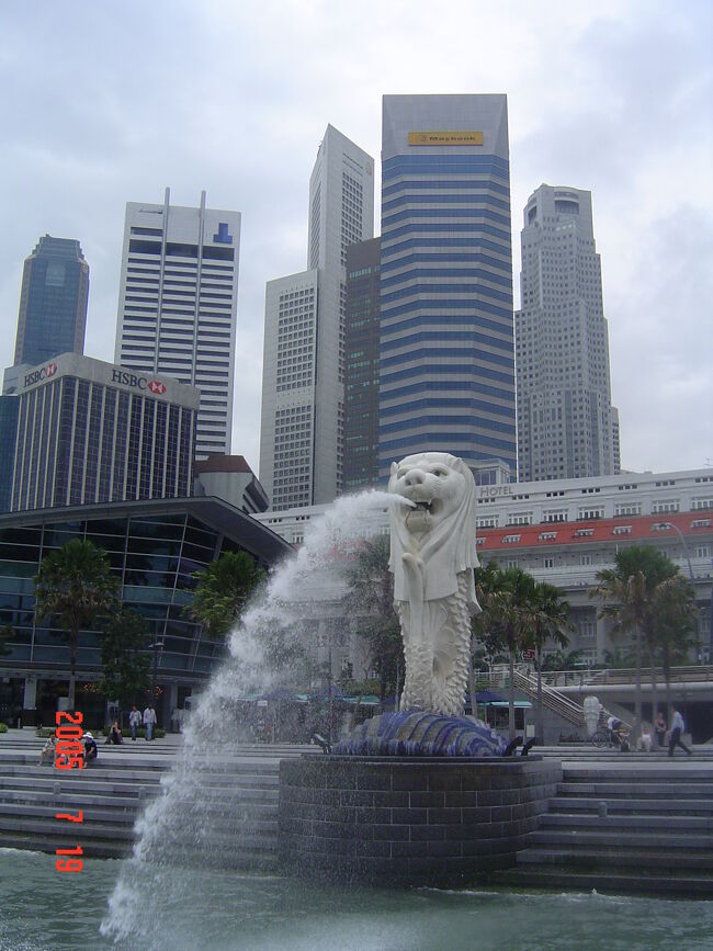 ベイサイドエリア図鑑?マーライオンと高層ビル群