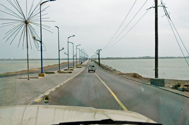 インド洋の半島に位置するアデンに入ります。