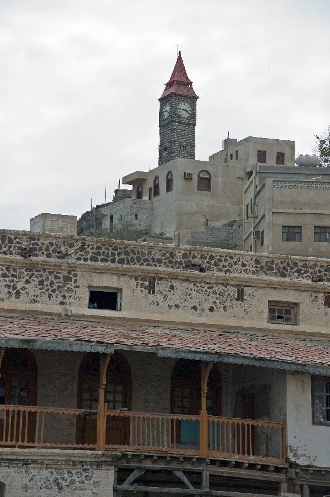 エリザベス女王が１９５０年頃？新婚旅行で訪れた折りRegencyに宿泊→時間を聞いたがわからなかった。<br />そのため小ビックベンを建てた→そうですが・・・