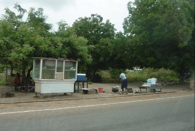 道路脇の屋台<br />